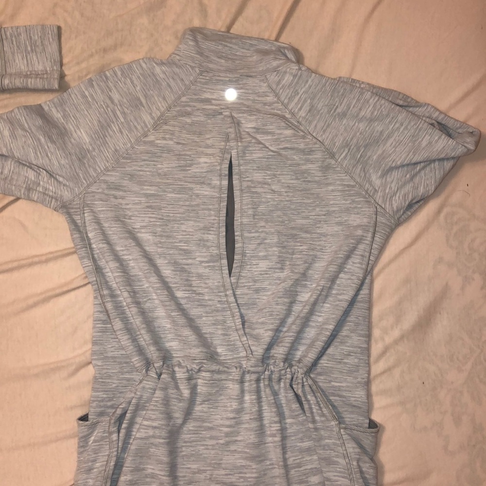 lululemon jacket!